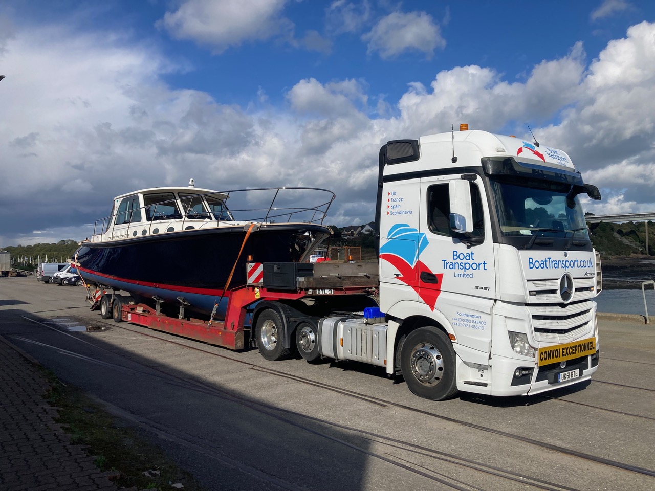 Buying and Transporting a Boat for the Very First Time